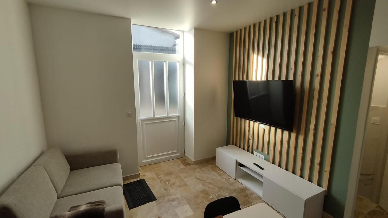 Appartement Lumineux En Rdc Bourgoin-Jallieu Exteriör bild